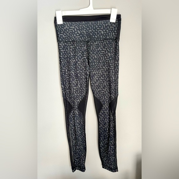 🍋Lululemon Running In The City 7/8 Tight *Full-On Luxtreme - Picture 12 of 14